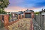 https://images.listonce.com.au/custom/160x/listings/99-carr-street-east-geelong-vic-3219/735/01698735_img_22.jpg?kR8aQyxDefw