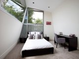 https://images.listonce.com.au/custom/160x/listings/99-kerferd-road-albert-park-vic-3206/399/01087399_img_08.jpg?_hcpqmU7Hyg