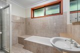 https://images.listonce.com.au/custom/160x/listings/99-landscape-drive-doncaster-east-vic-3109/701/01302701_img_10.jpg?JvID0dDMhTk