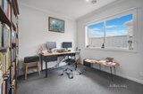 https://images.listonce.com.au/custom/160x/listings/99-willoby-drive-alfredton-vic-3350/577/01579577_img_18.jpg?nLq2Gsqv7aE