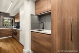 https://images.listonce.com.au/custom/160x/listings/991-ormond-road-elwood-vic-3184/545/01794545_img_06.jpg?sFboYniukqY