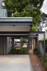 https://images.listonce.com.au/custom/160x/listings/993-arthur-street-eltham-vic-3095/867/01308867_img_21.jpg?_IbX0HT9x-I