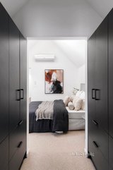 https://images.listonce.com.au/custom/160x/listings/99a-beaconsfield-parade-northcote-vic-3070/070/01719070_img_13.jpg?NG0tq5s-jOo