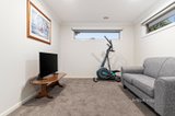 https://images.listonce.com.au/custom/160x/listings/9a-arundel-street-croydon-vic-3136/366/01641366_img_06.jpg?TFoiSRpc0PU