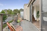 https://images.listonce.com.au/custom/160x/listings/9a-bayley-doncaster-vic-3108/594/01976594_img_08.jpg?63qBGW0IjPk