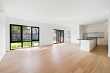 https://images.listonce.com.au/custom/160x/listings/9a-boronia-grove-doncaster-east-vic-3109/130/01914130_img_06.jpg?zg2luZiiis4