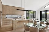 https://images.listonce.com.au/custom/160x/listings/9a-box-court-bentleigh-east-vic-3165/372/01938372_img_05.jpg?5AeRyjh04mQ