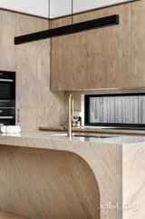 https://images.listonce.com.au/custom/160x/listings/9a-box-court-bentleigh-east-vic-3165/372/01938372_img_15.jpg?I5cO1eXjXI0