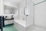 https://images.listonce.com.au/custom/160x/listings/9a-burwah-avenue-brighton-east-vic-3187/629/01741629_img_10.jpg?HIJACmWmNu0