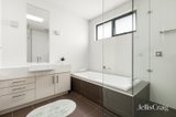 https://images.listonce.com.au/custom/160x/listings/9a-churchill-avenue-cheltenham-vic-3192/992/01937992_img_13.jpg?534XupjOwxw