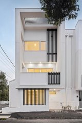 https://images.listonce.com.au/custom/160x/listings/9a-clarke-street-brunswick-east-vic-3057/438/01630438_img_02.jpg?Mi3voKKSc-U