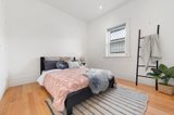 https://images.listonce.com.au/custom/160x/listings/9a-durham-street-newington-vic-3350/241/01602241_img_16.jpg?SQw7a_AhiAc