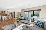 https://images.listonce.com.au/custom/160x/listings/9a-greendale-road-doncaster-east-vic-3109/113/00658113_img_02.jpg?JiBhRCOkp5o