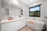 https://images.listonce.com.au/custom/160x/listings/9a-heywood-street-ringwood-vic-3134/756/01909756_img_13.jpg?S5jF7islrQ4
