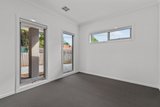 https://images.listonce.com.au/custom/160x/listings/9a-lancaster-road-mooroolbark-vic-3138/628/01837628_img_04.jpg?AYfxYvFb8XE