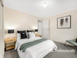 https://images.listonce.com.au/custom/160x/listings/9a-macmillan-street-mooroolbark-vic-3138/827/01525827_img_07.jpg?v649YdJlwmw