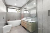 https://images.listonce.com.au/custom/160x/listings/9a-pollina-street-bentleigh-east-vic-3165/625/01519625_img_11.jpg?vZskFUOQVK0