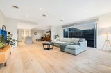 https://images.listonce.com.au/custom/160x/listings/9a-small-road-bentleigh-vic-3204/167/01473167_img_02.jpg?FLqgdQwVlhI