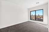 https://images.listonce.com.au/custom/160x/listings/9b-beech-street-thomastown-vic-3074/000/01681000_img_07.jpg?lKmkEBglAPw