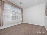 https://images.listonce.com.au/custom/160x/listings/9b-jeffrey-street-mount-waverley-vic-3149/550/01752550_img_04.jpg?mw5poReynpY