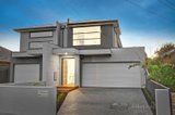 https://images.listonce.com.au/custom/160x/listings/9b-tibrockney-street-highett-vic-3190/302/00709302_img_08.jpg?8-wBrfxBIz8