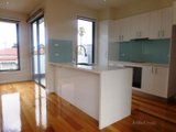 https://images.listonce.com.au/custom/160x/listings/9c-blair-street-coburg-vic-3058/469/01773469_img_07.jpg?d_5Ll75X2Wo