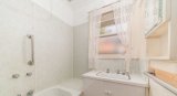 https://images.listonce.com.au/custom/160x/listings/ashwood/482/01692482_img_04.jpg?GYRA1daLWOs