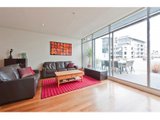https://images.listonce.com.au/custom/160x/listings/b40284-bay-street-port-melbourne-vic-3207/929/01731929_img_02.jpg?Eq5mSKI3ETI