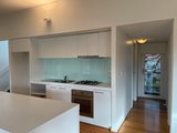 https://images.listonce.com.au/custom/160x/listings/clarkefield-vic-3430/055/01679055_img_07.jpg?eBxvjuHhp28