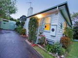 https://images.listonce.com.au/custom/160x/listings/croydon-vic-3136/704/01870704_img_11.jpg?1m77Gl-NWyg