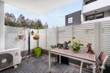https://images.listonce.com.au/custom/160x/listings/d105460-victoria-street-brunswick-vic-3056/466/01990466_img_10.jpg?YbWlOU7qTWA