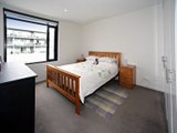 https://images.listonce.com.au/custom/160x/listings/d40152-nott-street-port-melbourne-vic-3207/237/01794237_img_05.jpg?NUOkgen-im0