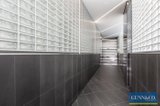 https://images.listonce.com.au/custom/160x/listings/g-1133-arden-street-north-melbourne-vic-3051/170/01613170_img_19.jpg?3FmHbw6ywqU