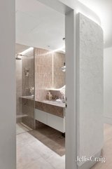 https://images.listonce.com.au/custom/160x/listings/g011-bryson-avenue-brighton-vic-3186/592/01956592_img_19.jpg?DTiClu-O8OY