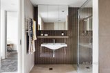 https://images.listonce.com.au/custom/160x/listings/g06264-waterdale-road-ivanhoe-vic-3079/354/01283354_img_07.jpg?tkCN56xga7Q