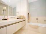 https://images.listonce.com.au/custom/160x/listings/g10293-dow-street-port-melbourne-vic-3207/950/01731950_img_06.jpg?wFlztqnX6mw