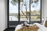 https://images.listonce.com.au/custom/160x/listings/g1320-pier-lane-maribyrnong-vic-3032/274/01354274_img_06.jpg?N2iT7Da15Hc