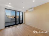 https://images.listonce.com.au/custom/160x/listings/g1321-queen-street-blackburn-vic-3130/820/01525820_img_03.jpg?wSAdrPAl8YQ