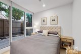 https://images.listonce.com.au/custom/160x/listings/g15209-213-bay-street-brighton-vic-3186/938/01732938_img_13.jpg?9CtpOzFmsmA