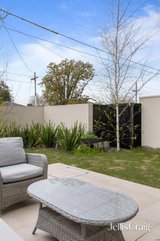 https://images.listonce.com.au/custom/160x/listings/g2487-whitehorse-road-balwyn-vic-3103/395/01809395_img_09.jpg?IElOlSulYgU