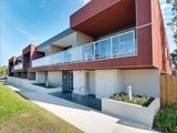 https://images.listonce.com.au/custom/160x/listings/g55-bear-street-mordialloc-vic-3194/733/01581733_img_02.jpg?JnnRmD6xPK8