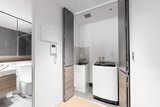 https://images.listonce.com.au/custom/160x/listings/g635-arden-street-north-melbourne-vic-3051/596/01769596_img_03.jpg?TmoFV8etgJM