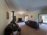 https://images.listonce.com.au/custom/160x/listings/gisborne-south-vic-3437/063/01572063_img_18.jpg?F-a_dlOArVI