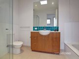 https://images.listonce.com.au/custom/160x/listings/hall-street-newport-vic-3015/072/01203072_img_05.jpg?-b0pBavqcYY