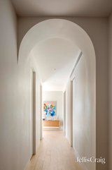 https://images.listonce.com.au/custom/160x/listings/lg0174-well-street-brighton-vic-3186/570/01911570_img_15.jpg?xjer3yIX7Rs