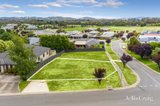 https://images.listonce.com.au/custom/160x/listings/lot-1-31-lot-1-31-caroline-chisholm-drive-kyneton-vic-3444/916/01896916_img_03.jpg?xOv5sfHlS3A