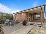 https://images.listonce.com.au/custom/160x/listings/lot-11-gumdale-place-sebastopol-vic-3356/686/01576686_img_14.jpg?BnoMvV0lyM0