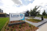 https://images.listonce.com.au/custom/160x/listings/lot-1748-llewellyn-court-lucas-vic-3350/096/01100096_img_04.jpg?B44kf4A7i8E