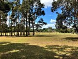 https://images.listonce.com.au/custom/160x/listings/lot-2-7-manna-lane-trentham-vic-3458/487/00882487_img_03.jpg?WKvArJsmd_A