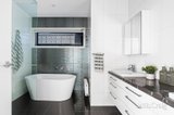 https://images.listonce.com.au/custom/160x/listings/lot-31-46-bell-street-richmond-vic-3121/264/01899264_img_06.jpg?zKj5pa2Bbec